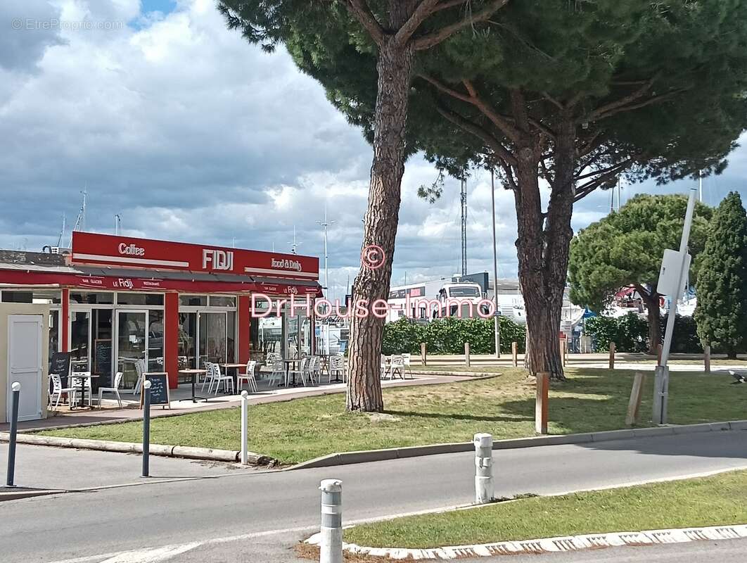 Commerce à LE GRAU-DU-ROI