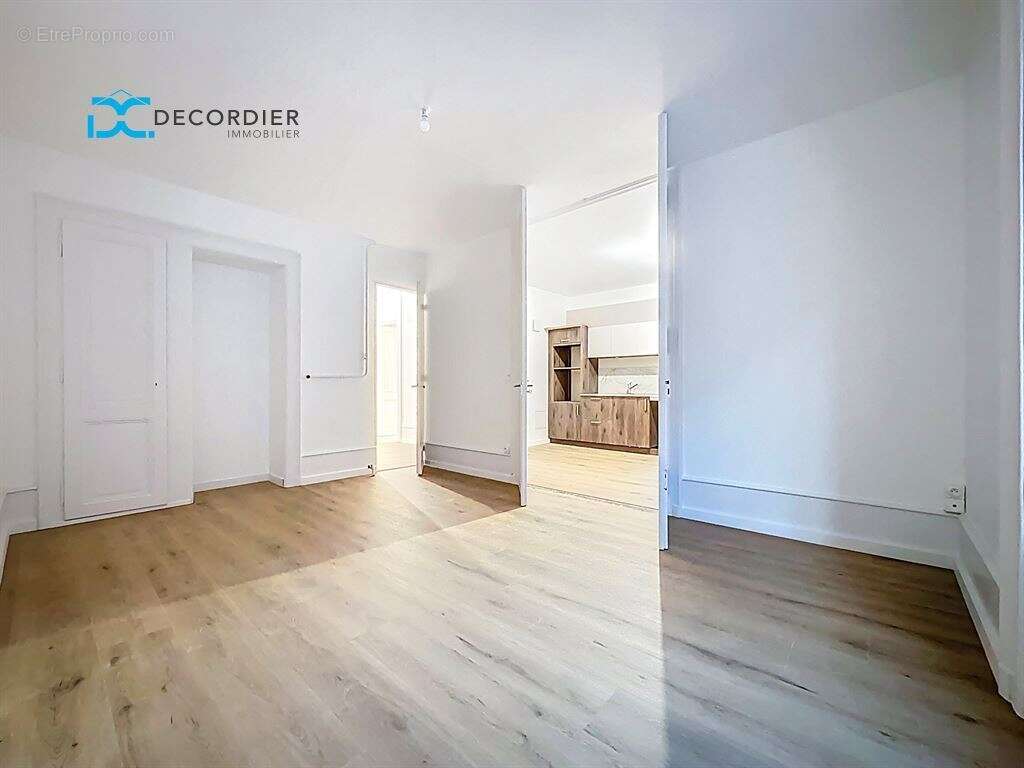 Appartement à EVIAN-LES-BAINS
