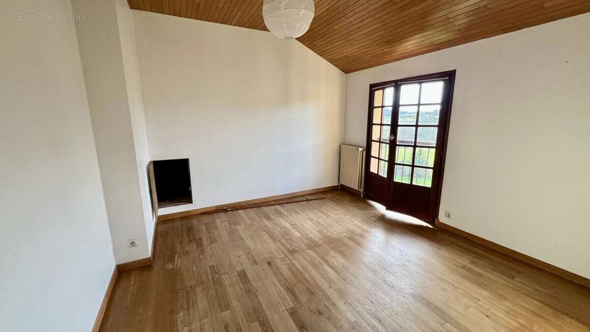 Maison à MONTJOIE-EN-COUSERANS