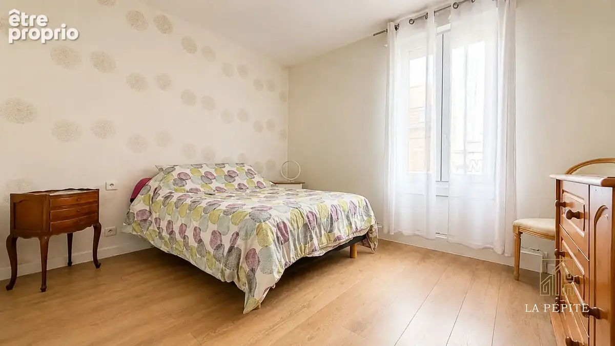 Maison rénovée- 3 chambres- cour bien exposée - photo 15