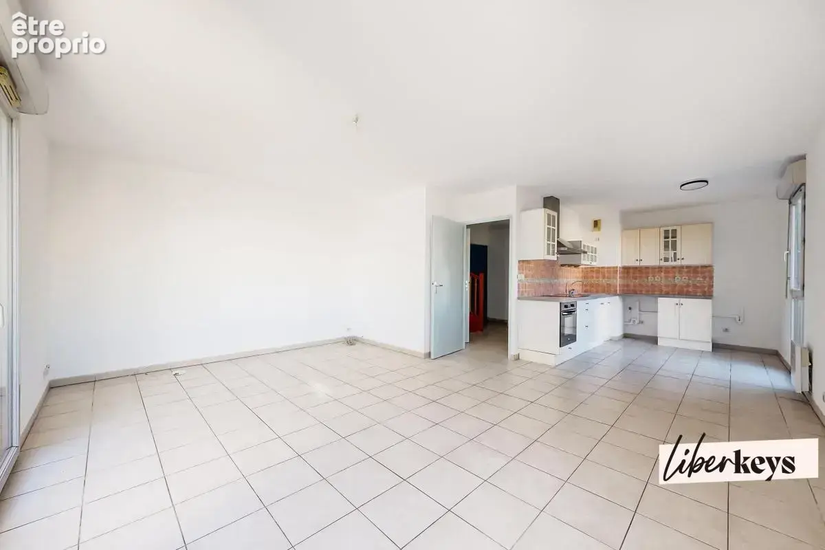 Duplex de 80 m² avec terrasse – 3 chambres – Box fermé - photo 2