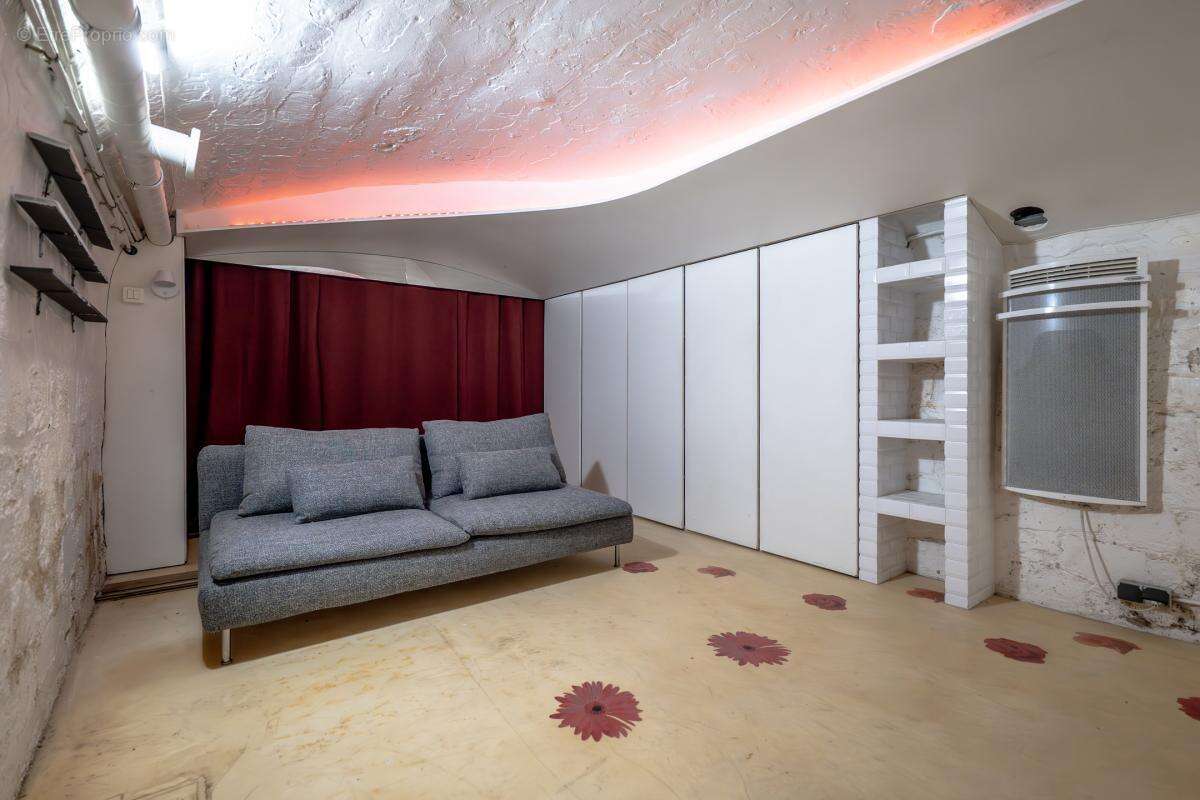 Appartement à PARIS-2E