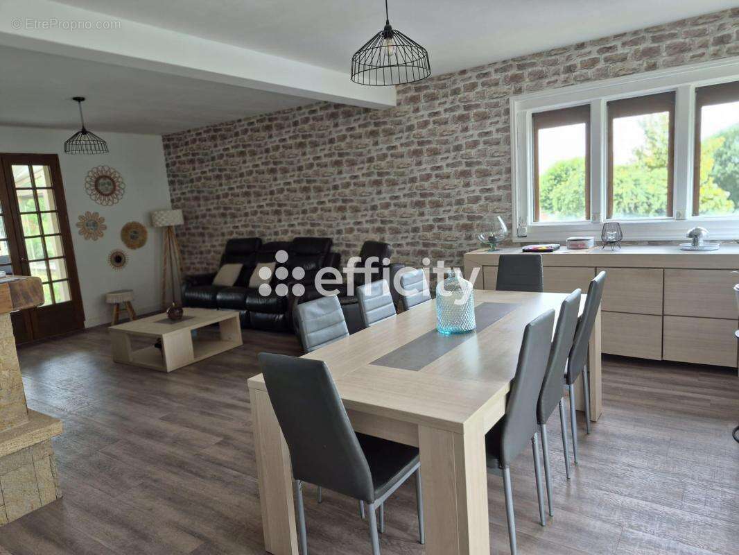 Maison 122 m² à Rochechouart  - photo 4