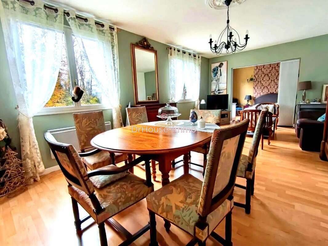 Maison 215 m² à Ledeuix  - photo 13