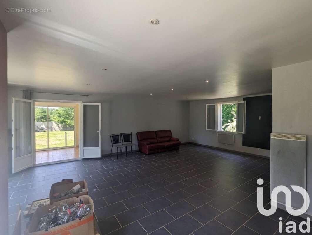 Photo 8 - Maison à MONTGUYON