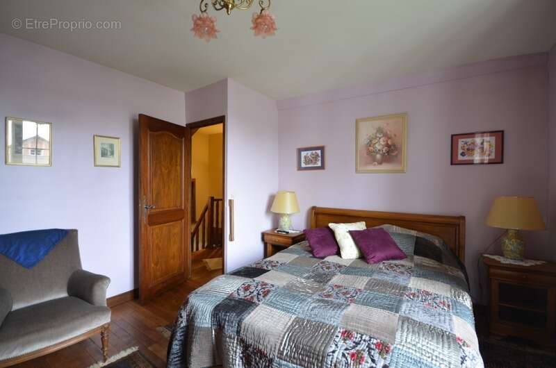 LA FERTE GAUCHER (77) à vendre Maison de caractère, idéale pour un artisan ou profession libérale - photo 10