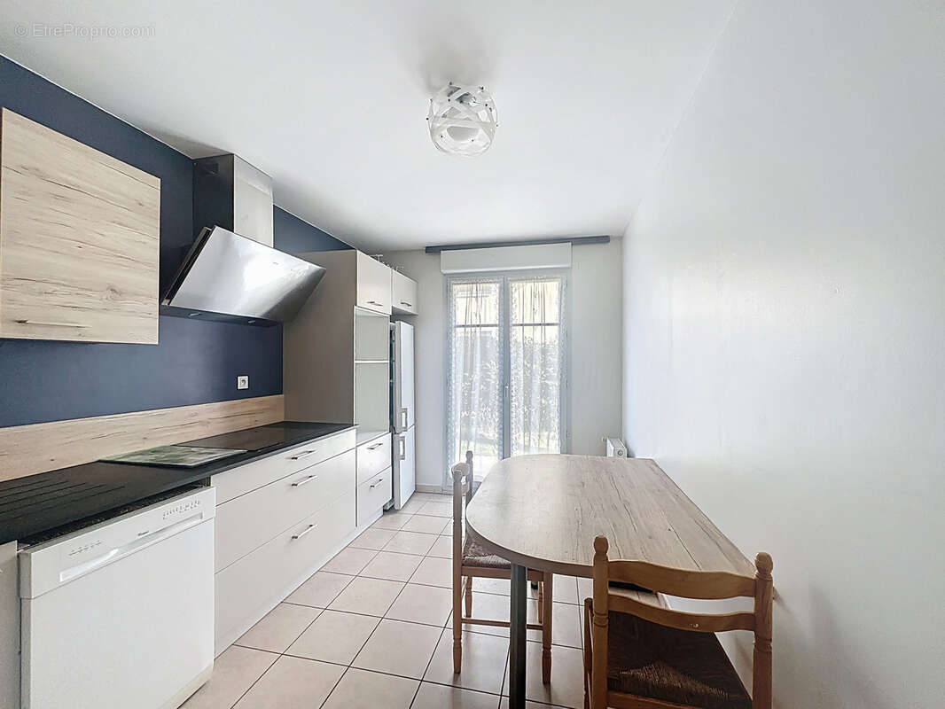 Appartement à CRAPONNE