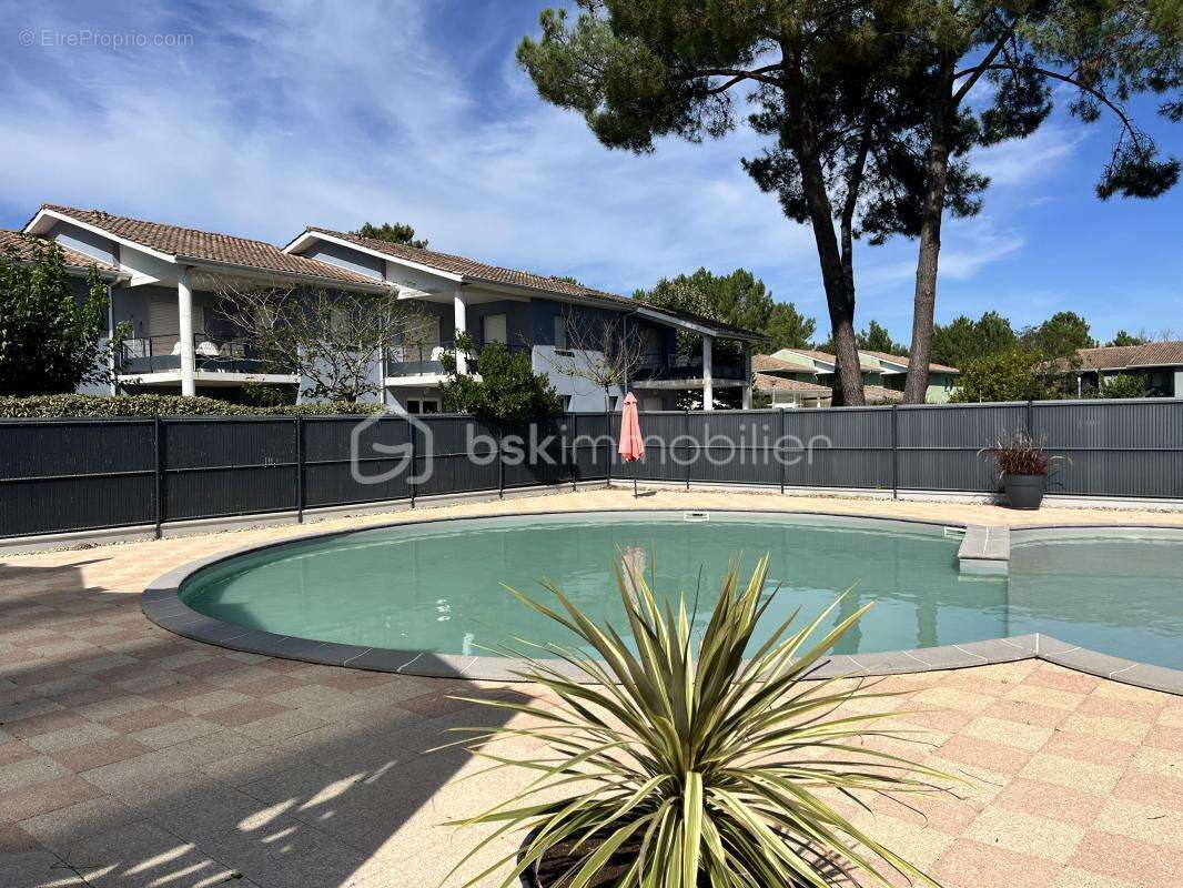 Appartement à LE VERDON-SUR-MER