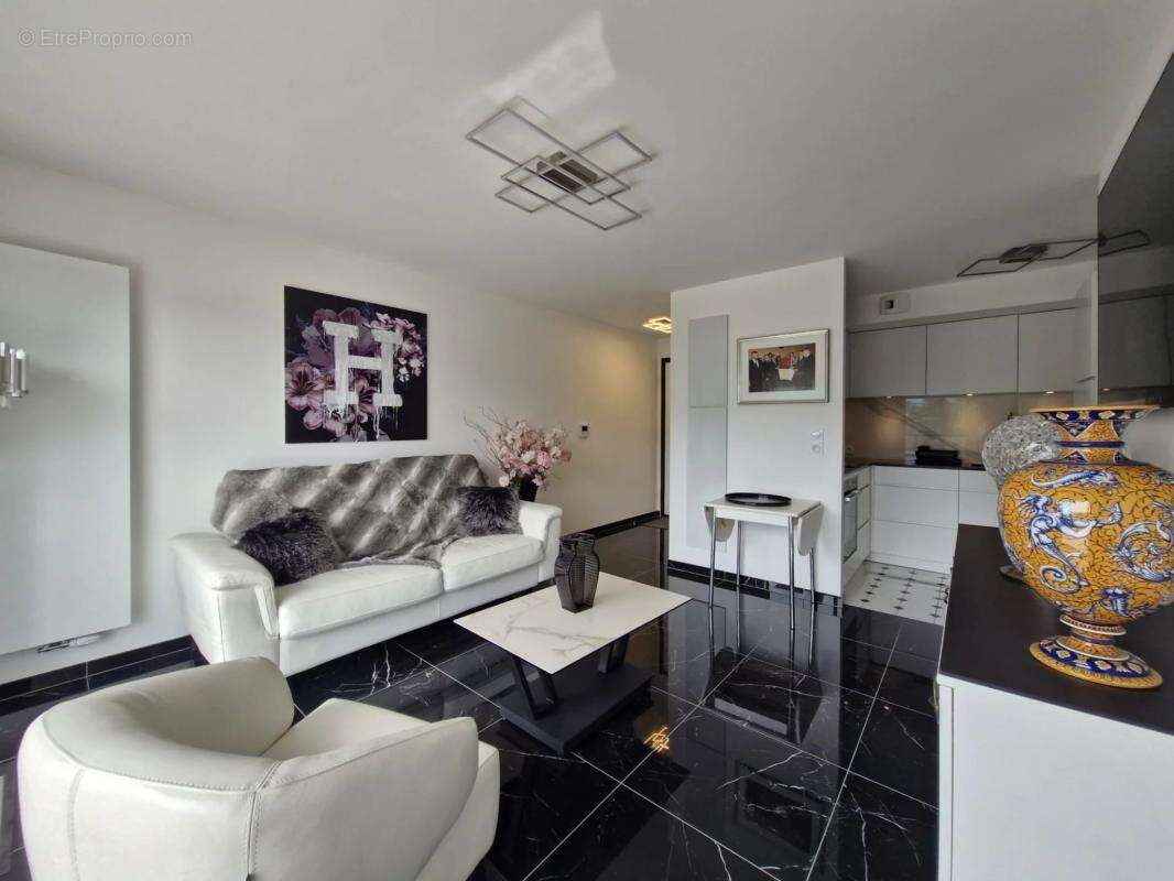 Appartement à LE BOURGET-DU-LAC