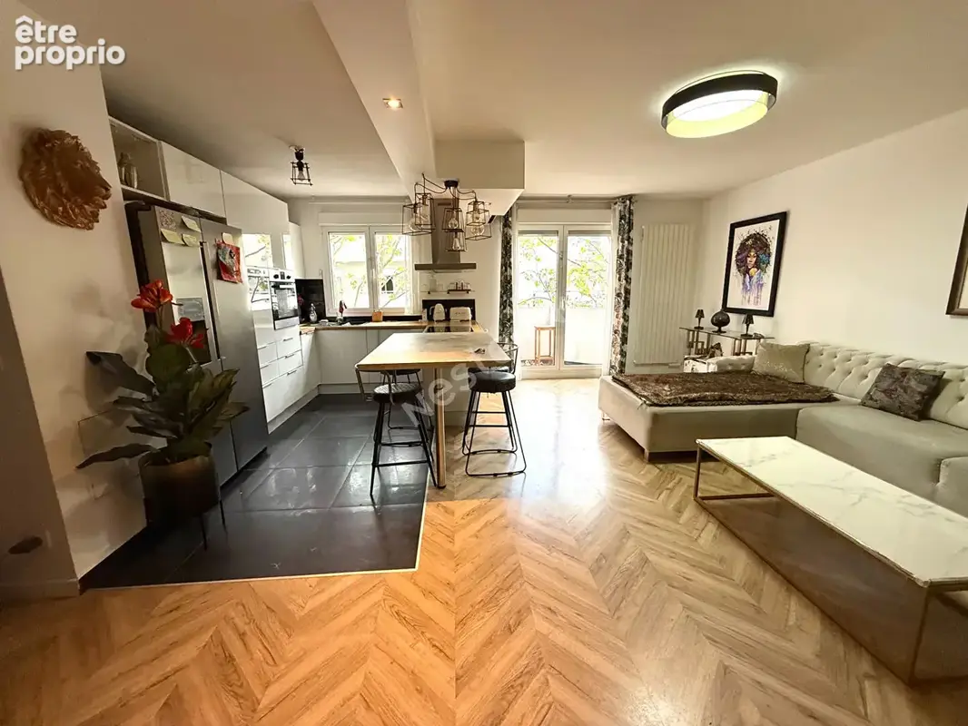 Appartement T3 Villeurbanne Charpennes, 65 m2, balcon, rénové, cuisine équipée, possibilité stationnement - photo 3