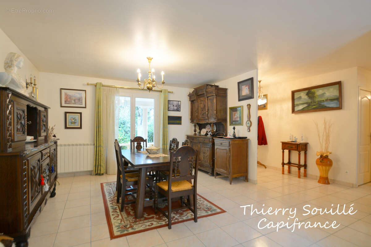 Maison, 5 pièces, 110m², grand parc + garage - photo 4