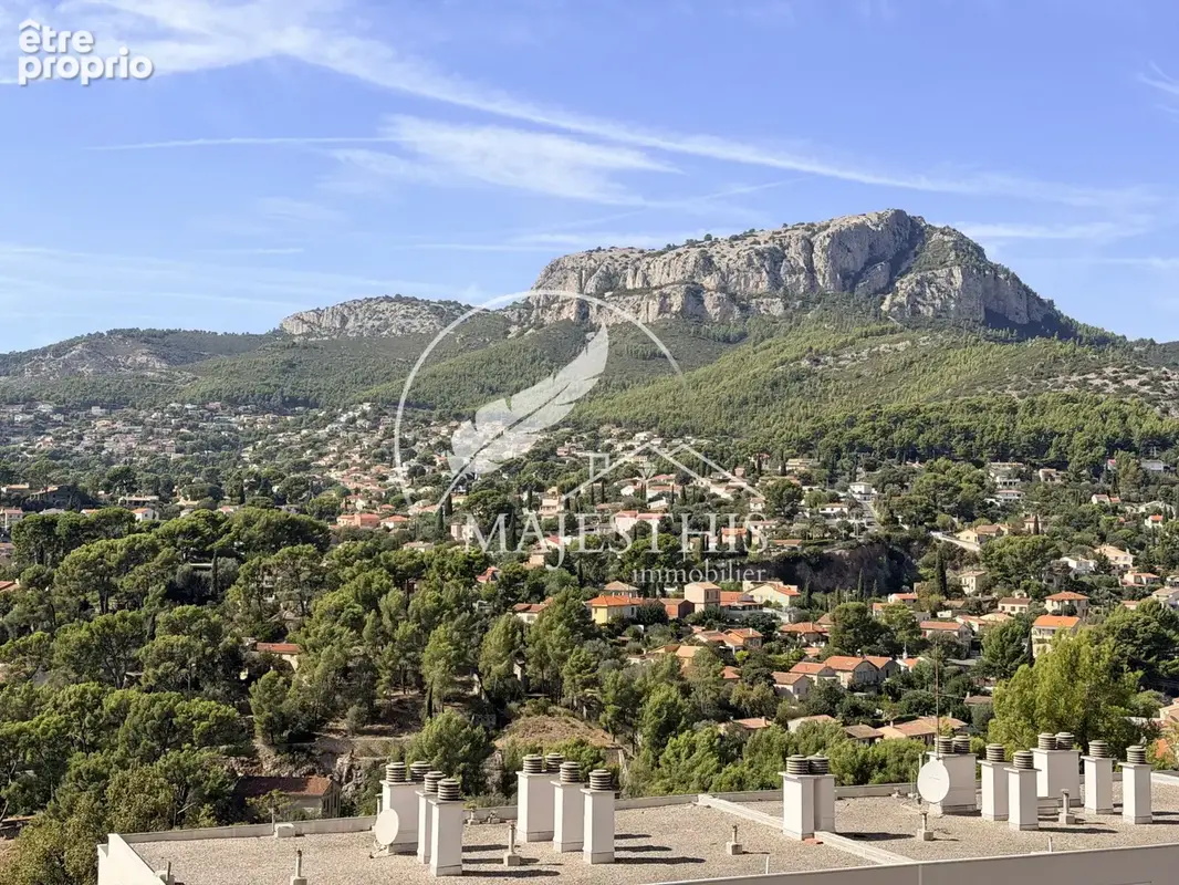 Superbe T4 3ème et dernièr étage à TOULON (83200) - photo 4