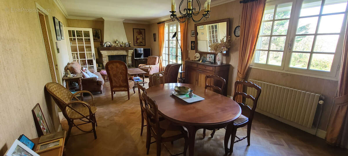 Maison à CHAUFFOUR-SUR-VELL