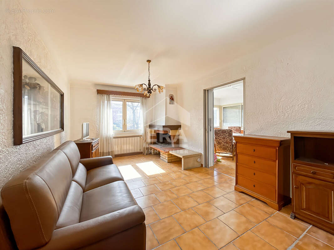 Maison à MOUANS-SARTOUX