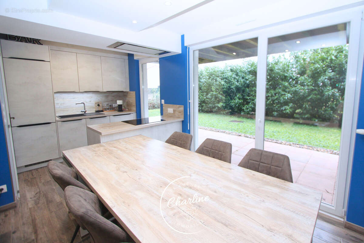 Appartement à SAINTE-MARIE-AUX-CHENES