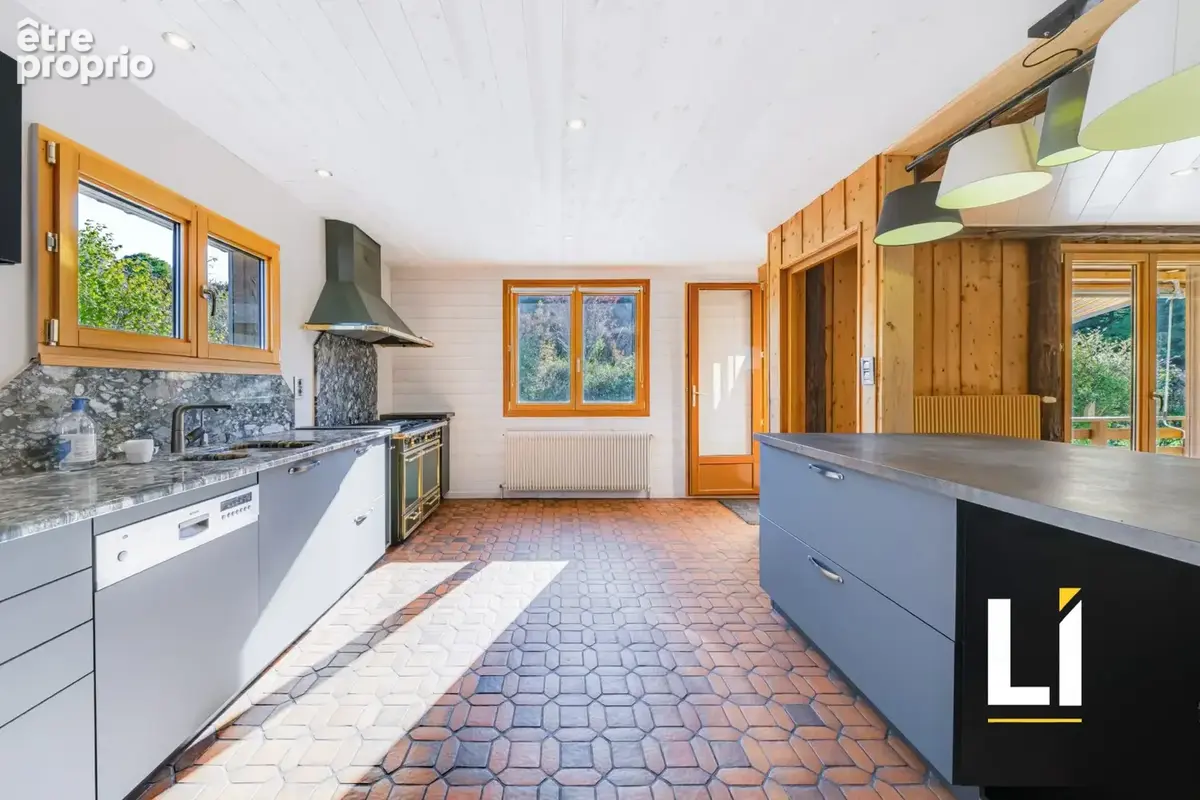 Maison 7 pièces 198 m² à vendre à Les Ecorces (25140) - photo 2