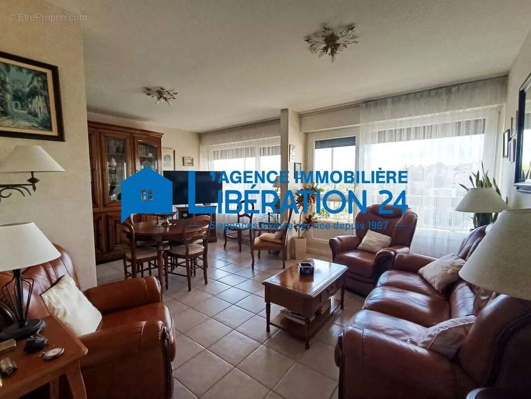 Appartement à SAINT-ETIENNE