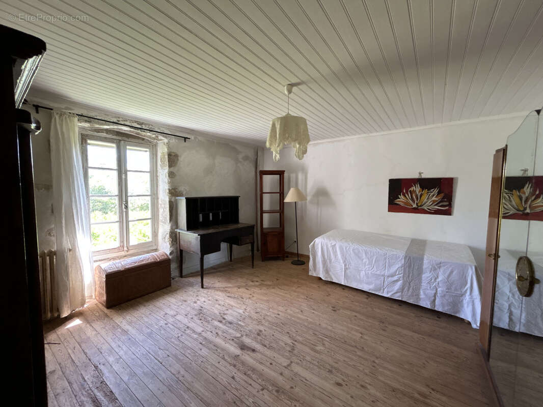 Maison à LA CASSAIGNE