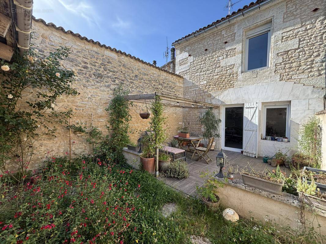 Maison à ANGOULEME
