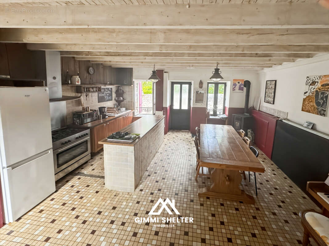 MAISON à La Sauvetat, 4 chambres, grange - photo 2