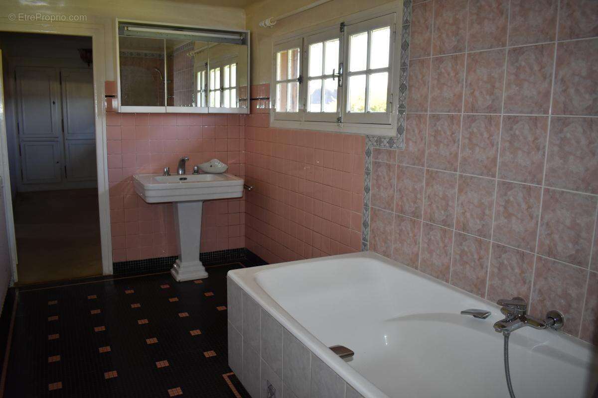 Maison à GLOS-SUR-RISLE