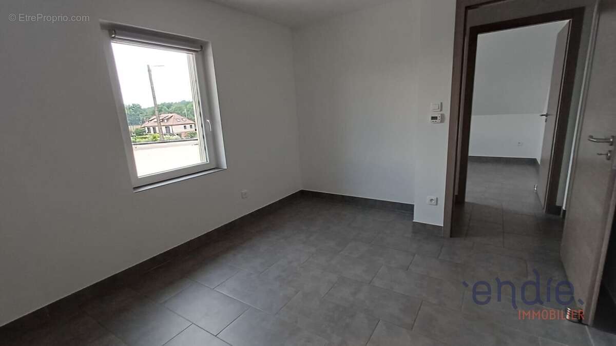 Maison de caractère avec dépendance de 150 m²  Terrain de 27,26 ares - photo 13