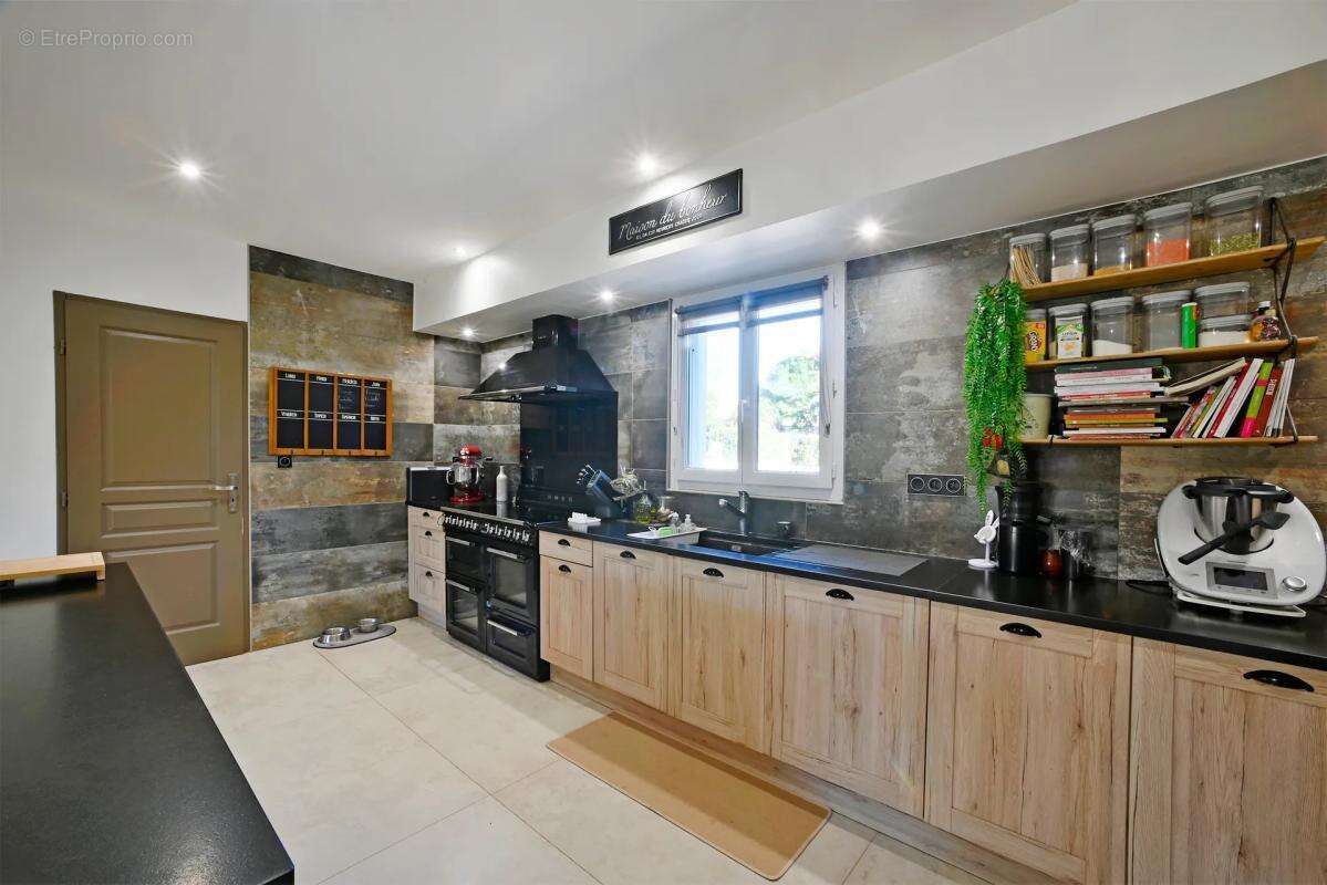 Maison à SAINT-GILLES