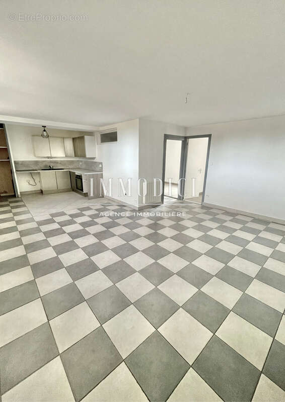 Appartement à THOISSEY