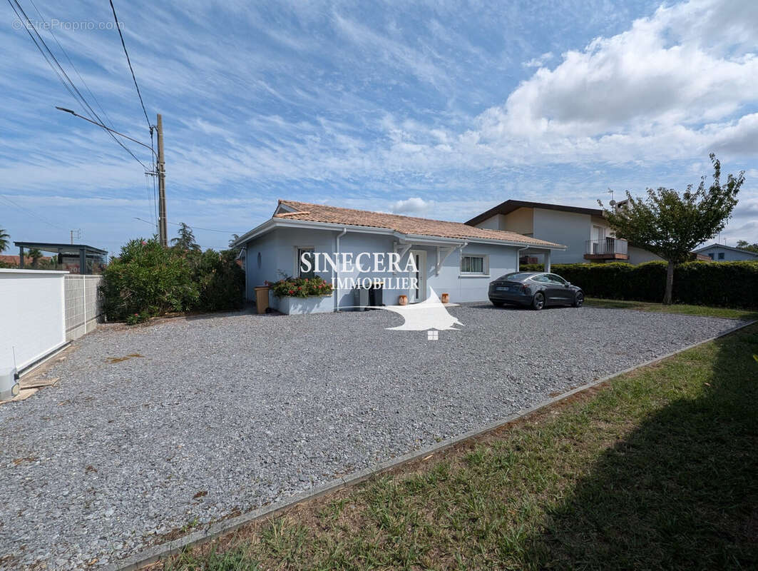 Commerce à GUJAN-MESTRAS