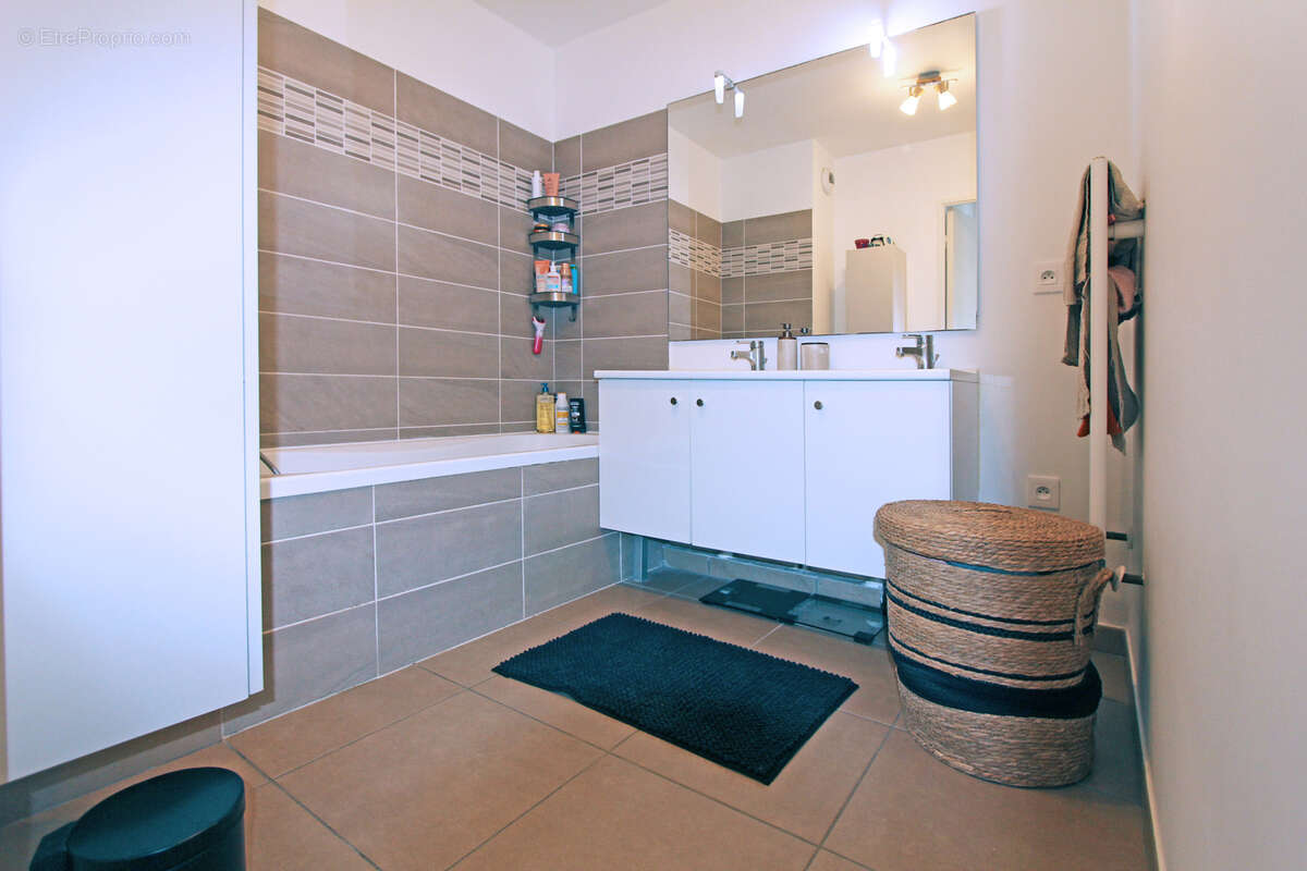 Appartement à CAGNES-SUR-MER