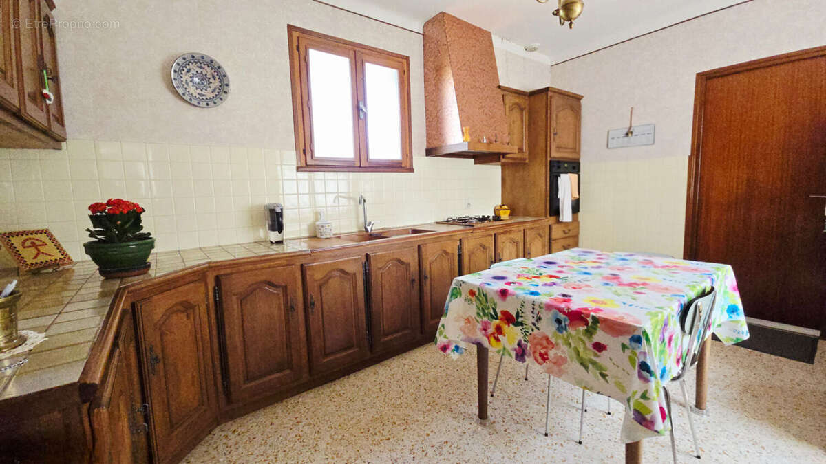 Maison à BAGNOLS-SUR-CEZE