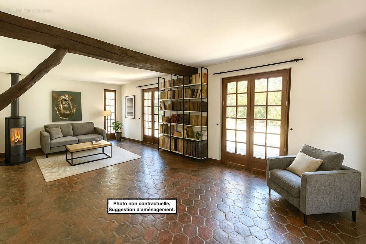 HOUDAN Maison de 200 m2 avec jardin clos de 1000 m2 - photo 4