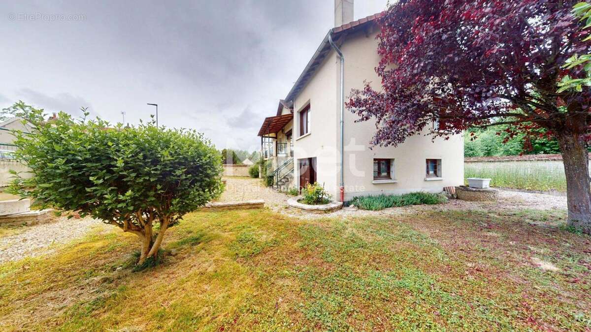 Maison à CRAVANT