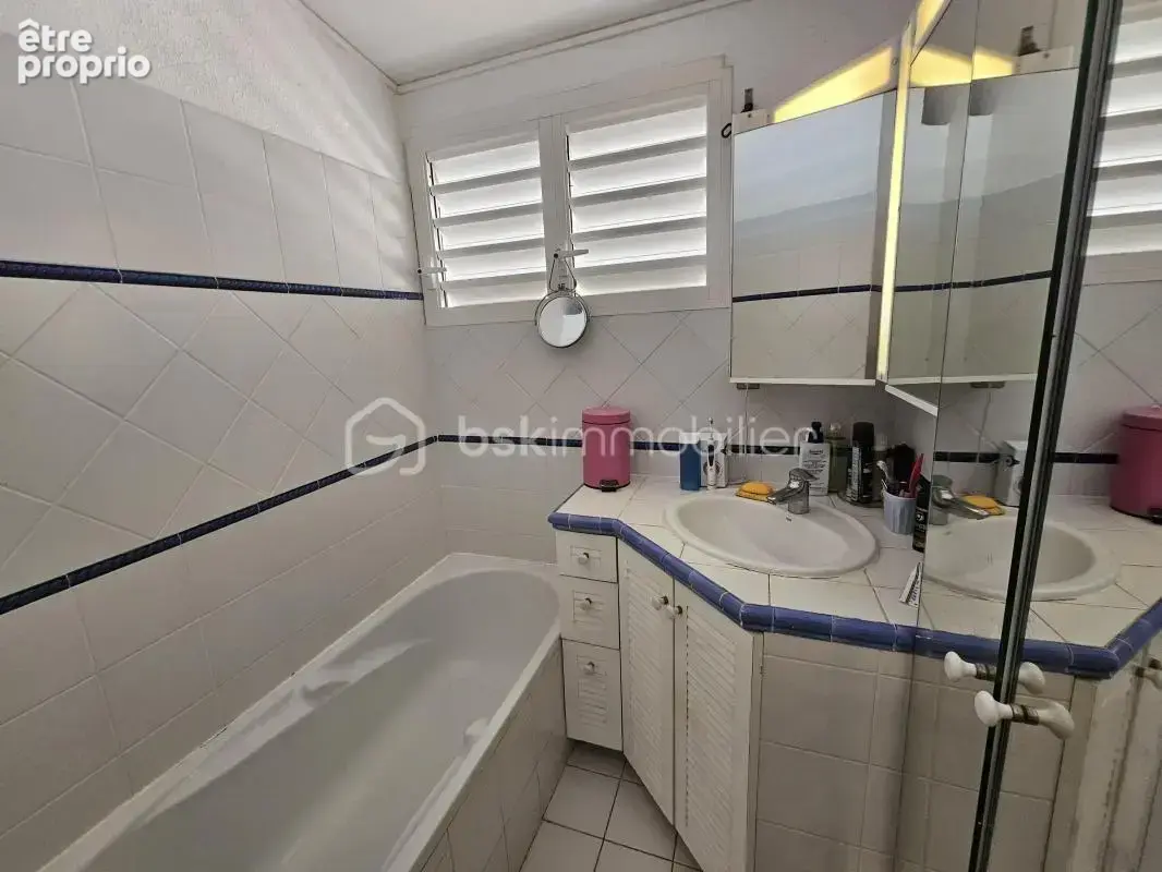 Maison  226 m2 avec pisicine et terrain 3000 m2 - photo 18