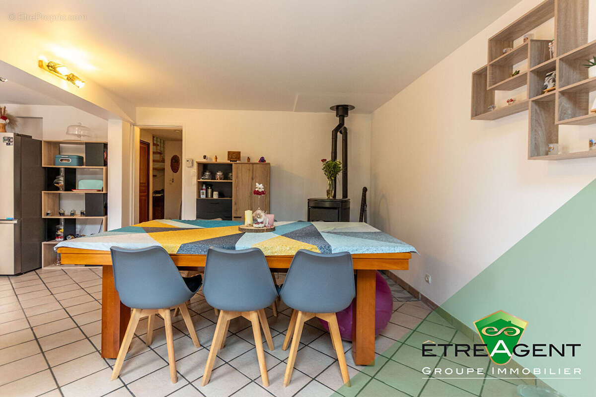 Maison à LES BAUX-SAINTE-CROIX