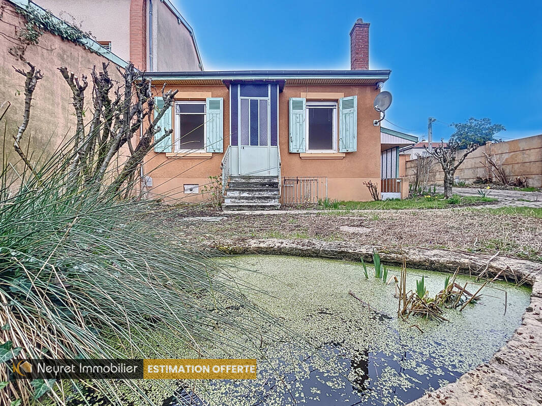 Maison à PIERRE-BENITE