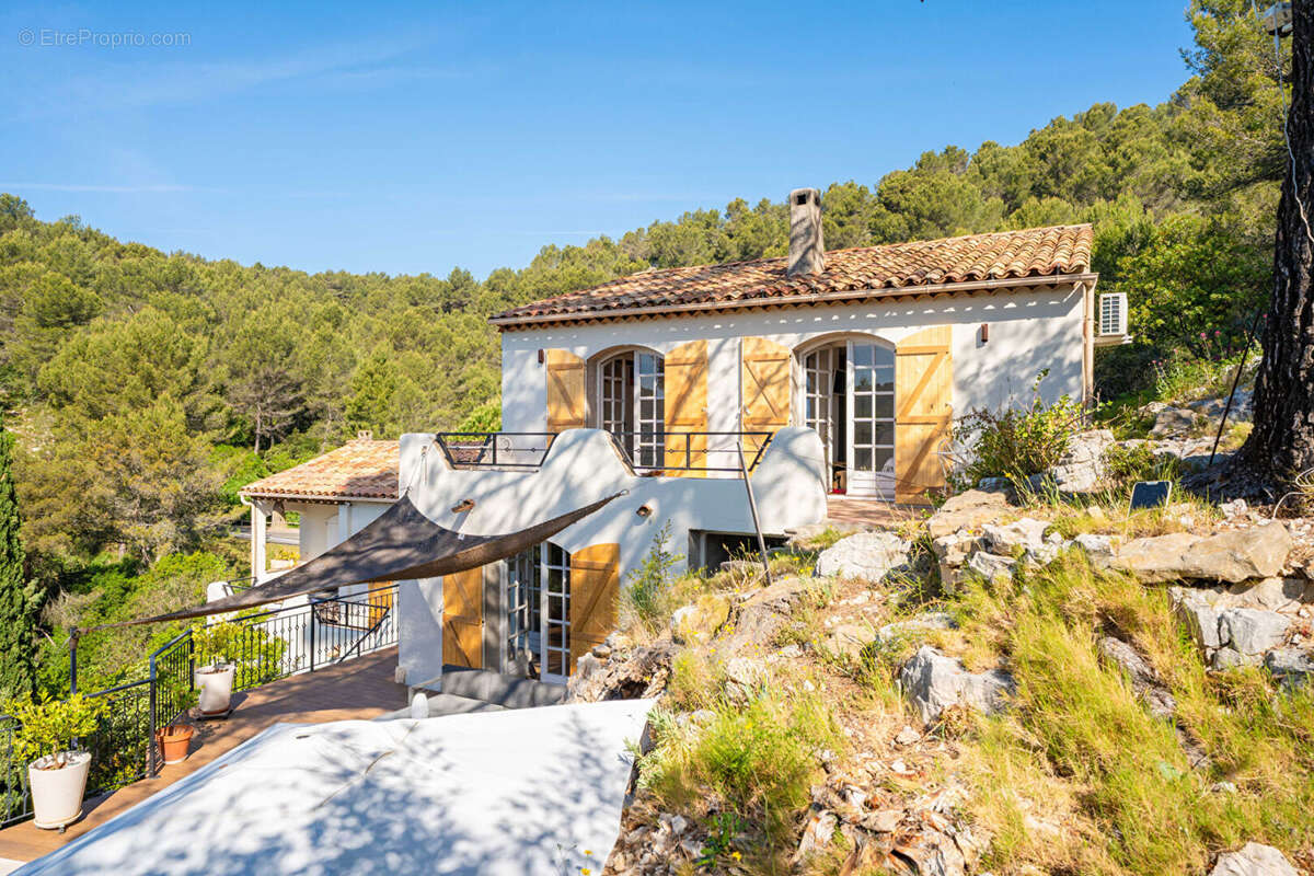 Maison à CARNOUX-EN-PROVENCE