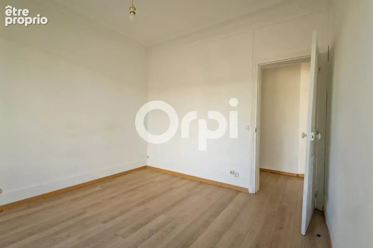 Appartement À Vendre - photo 9