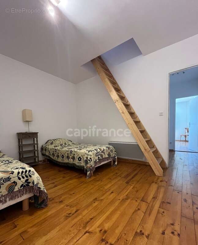 "Chat"-oyante maison d'hôtes, 10 pièces, 8 chambres, avec jardin clos, à quinze minutes de MARCIAC, MIRANDE ET VIC-FEZENSAC (32) - photo 24