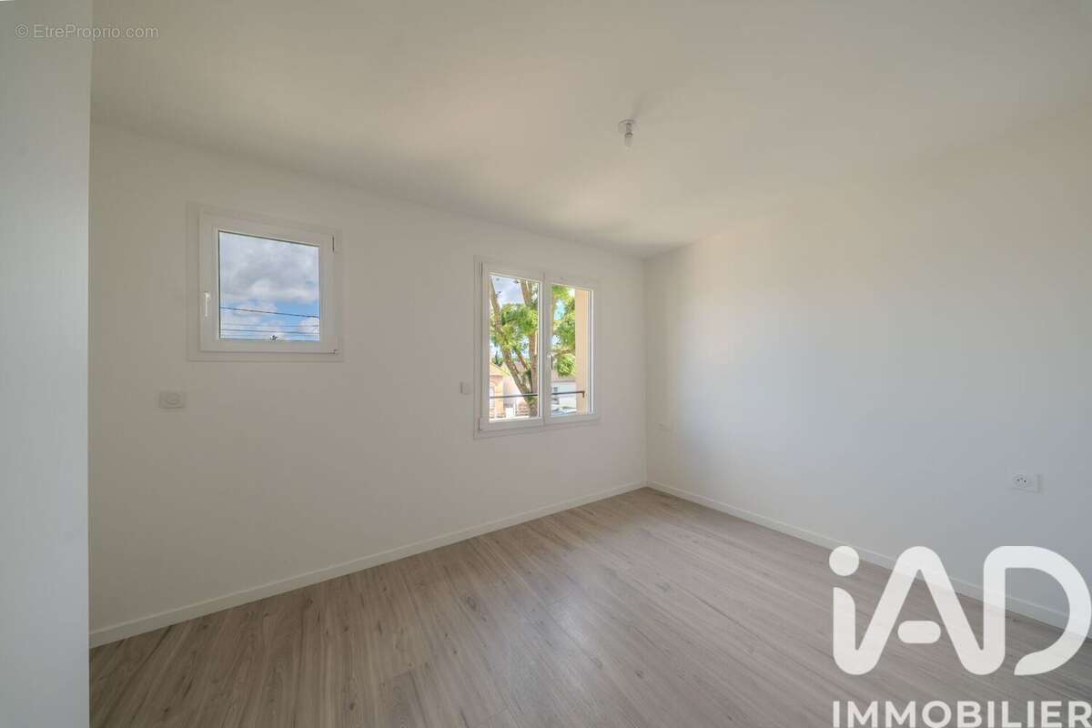 Maison 110 m² à Lagny-Sur-Marne  - photo 8