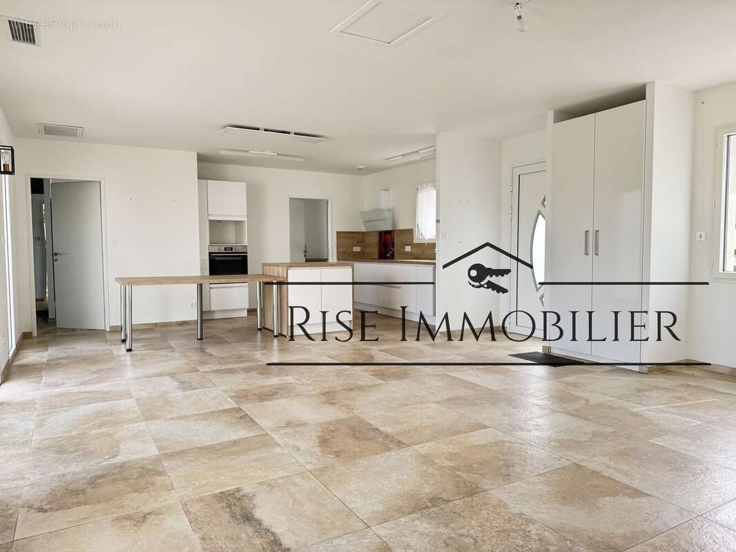 Maison à LA CASSAIGNE