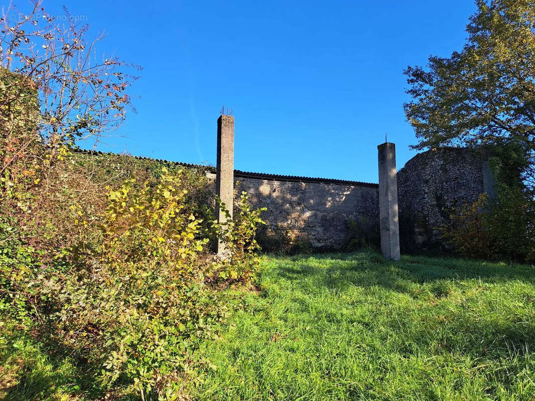 À Vendre : Charmante Propriété à rénover dans l'Entre-Deux-Mers - Réf 97 - photo 14