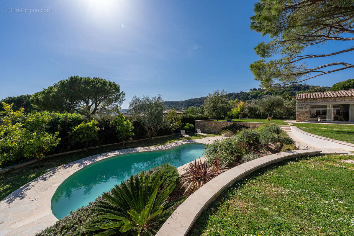 Maison à LA COLLE-SUR-LOUP