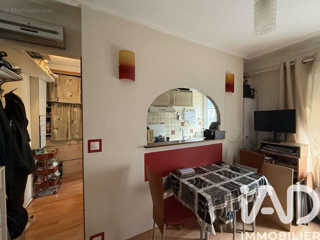 Photo 4 - Appartement à PARIS-18E