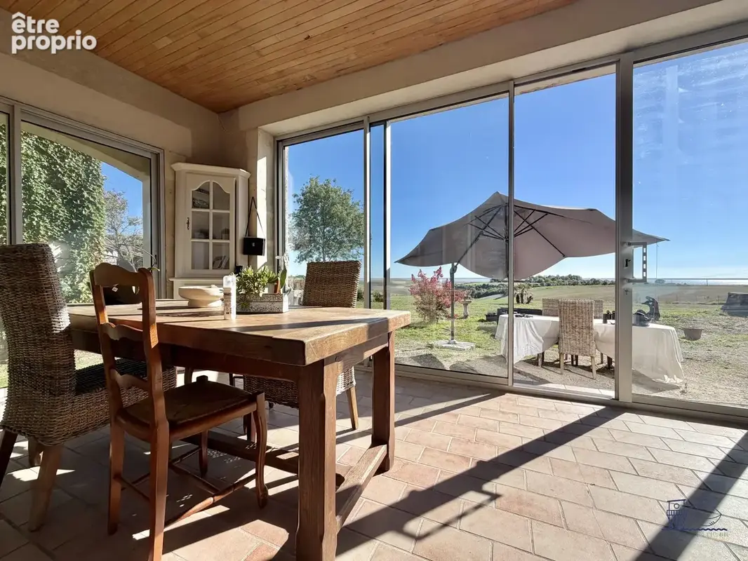 Maison 7 pièces 247 m² à vendre à Floirac (17120) - photo 5