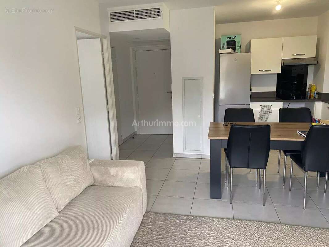 Appartement à VILLENEUVE-LOUBET
