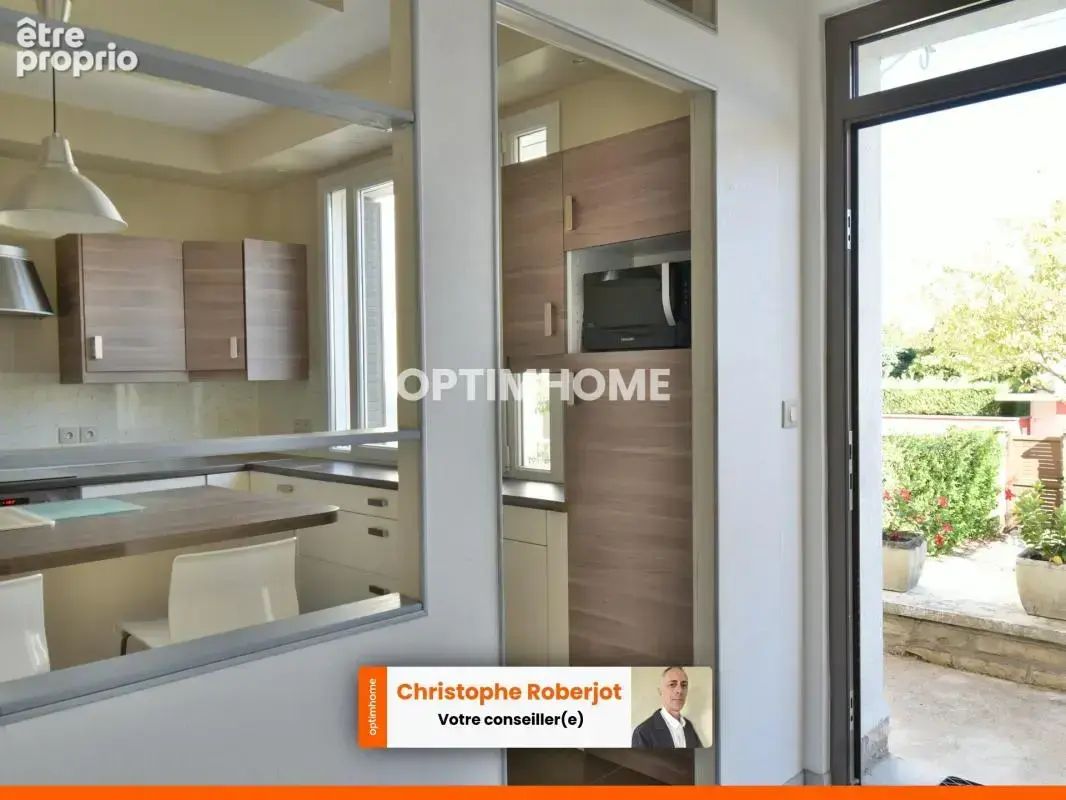 La campagne à la ville ! Jolie maison de 118m2 habitables avec garage et cour dans le quartier prisé de Chalon sur Saône et à 35 - photo 8