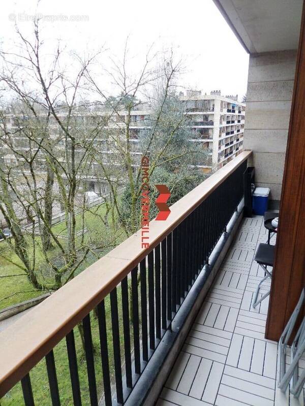 Appartement à LA CELLE-SAINT-CLOUD