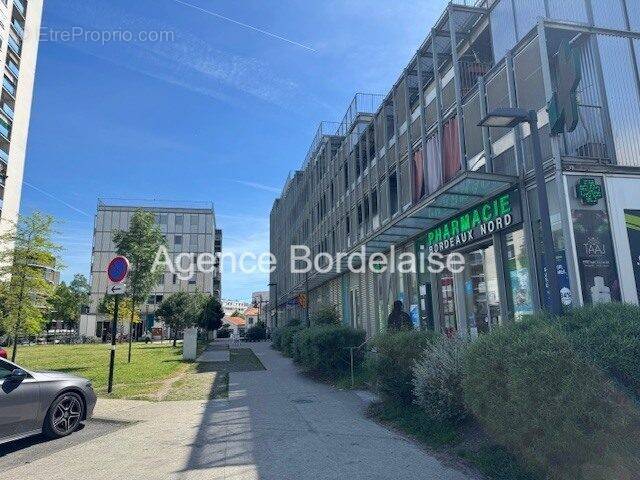 Autre à BORDEAUX
