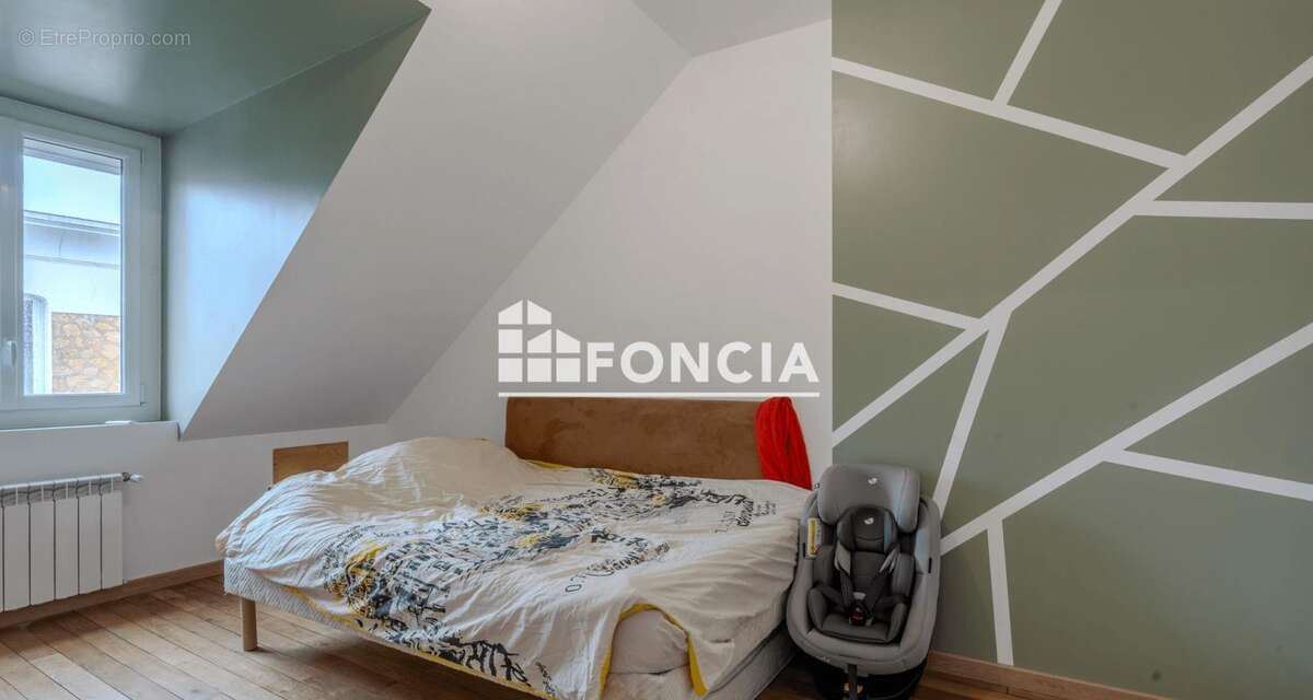 Maison à MONTFORT-LE-GESNOIS